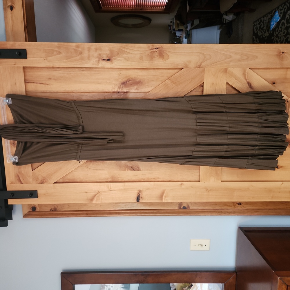 Diane von Furtenberg strapless Midi Dress Olive green Size 8 With Fabric Belt